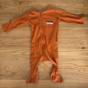 Rivalry Threads Texas Longhorns Orange Baby Footie